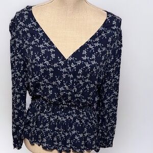 LUQ faux wrap blouse. Cinch waist with skirt. Sz med